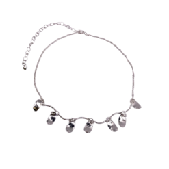 chocker plaquinhas prata